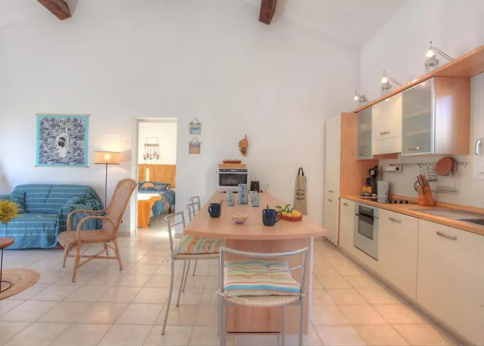 Vakantiehuis Kazamasavani - Belle Maison Proche Cervione